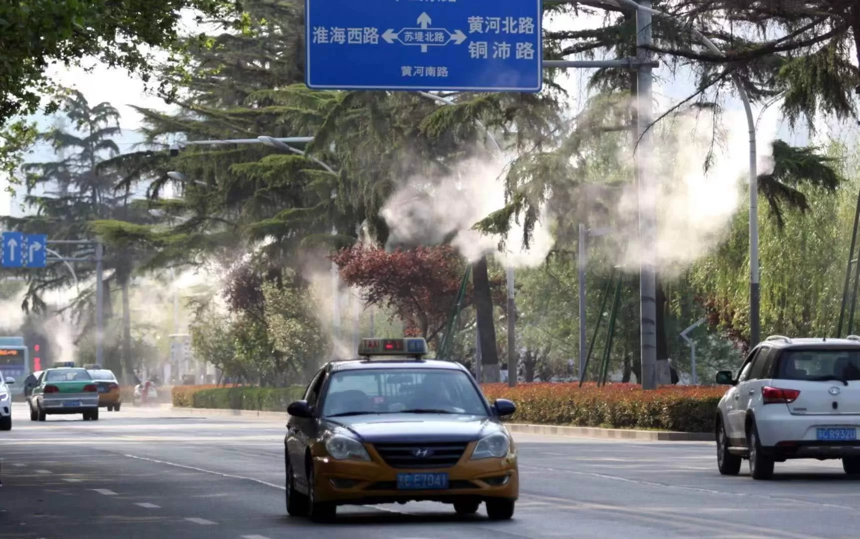 路灯杆喷雾降尘设备